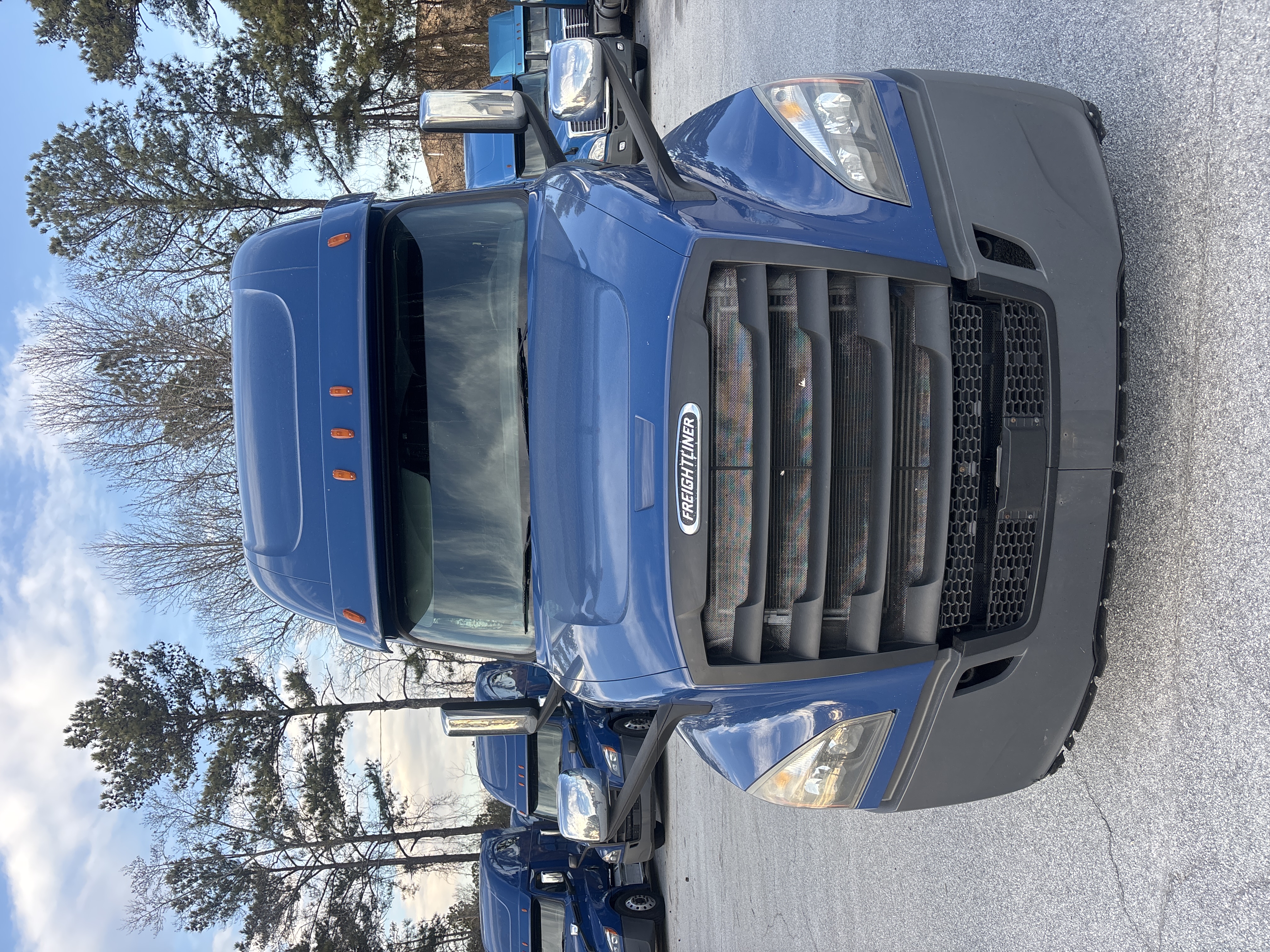 2018 FREIGHTLINER CASCADIA 126