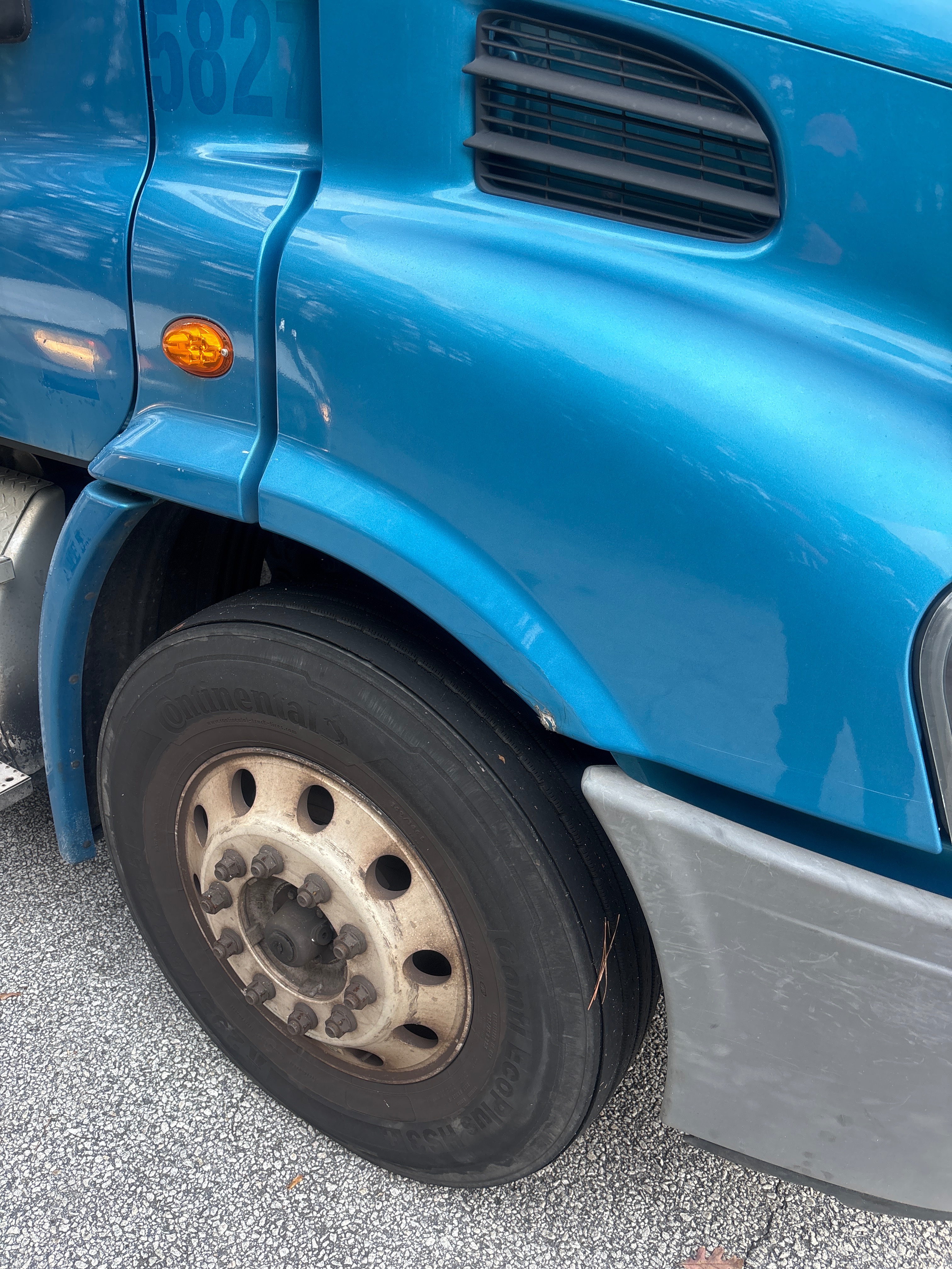 2016 FREIGHTLINER CASCADIA 113