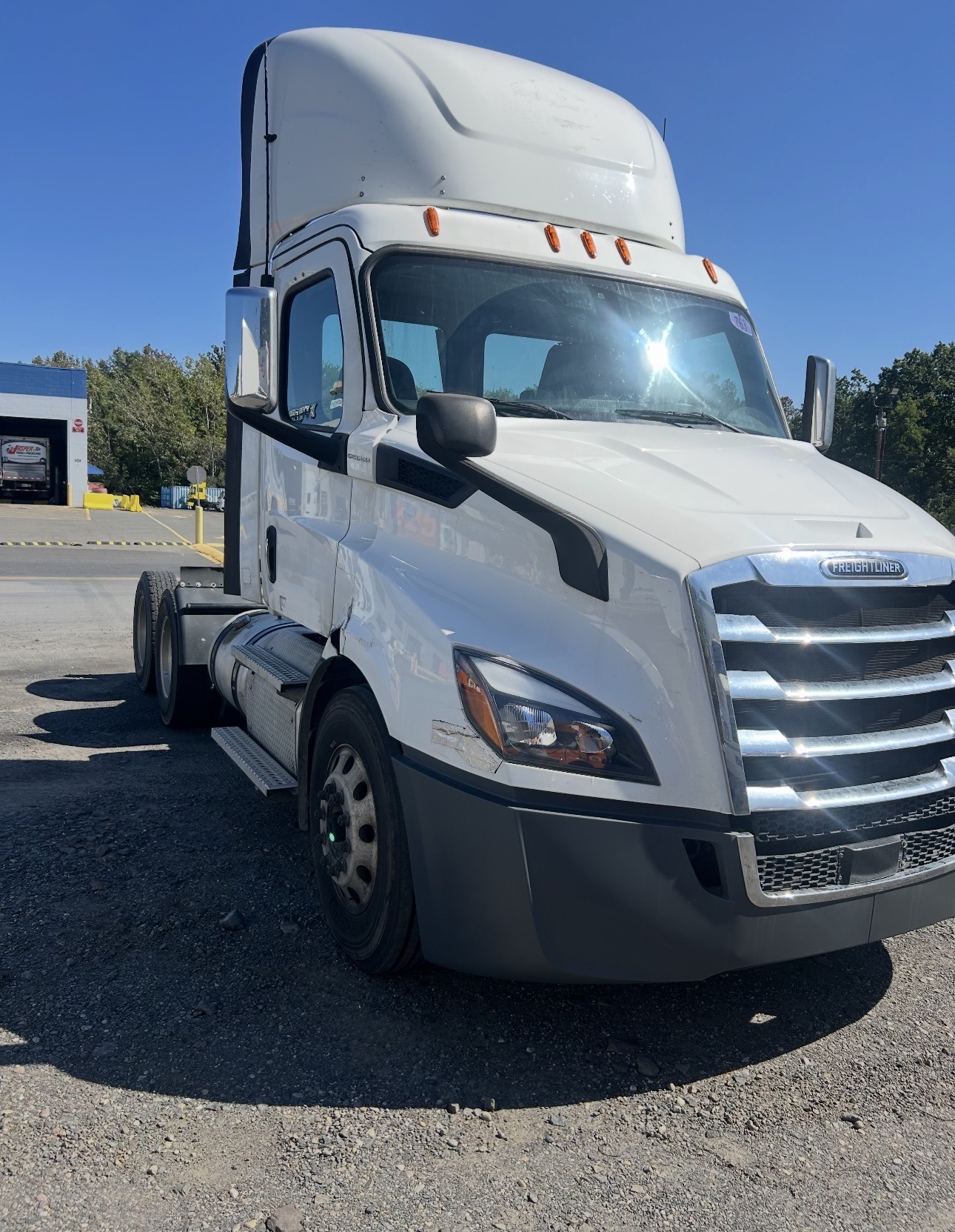 2020 FREIGHTLINER CASCADIA 116