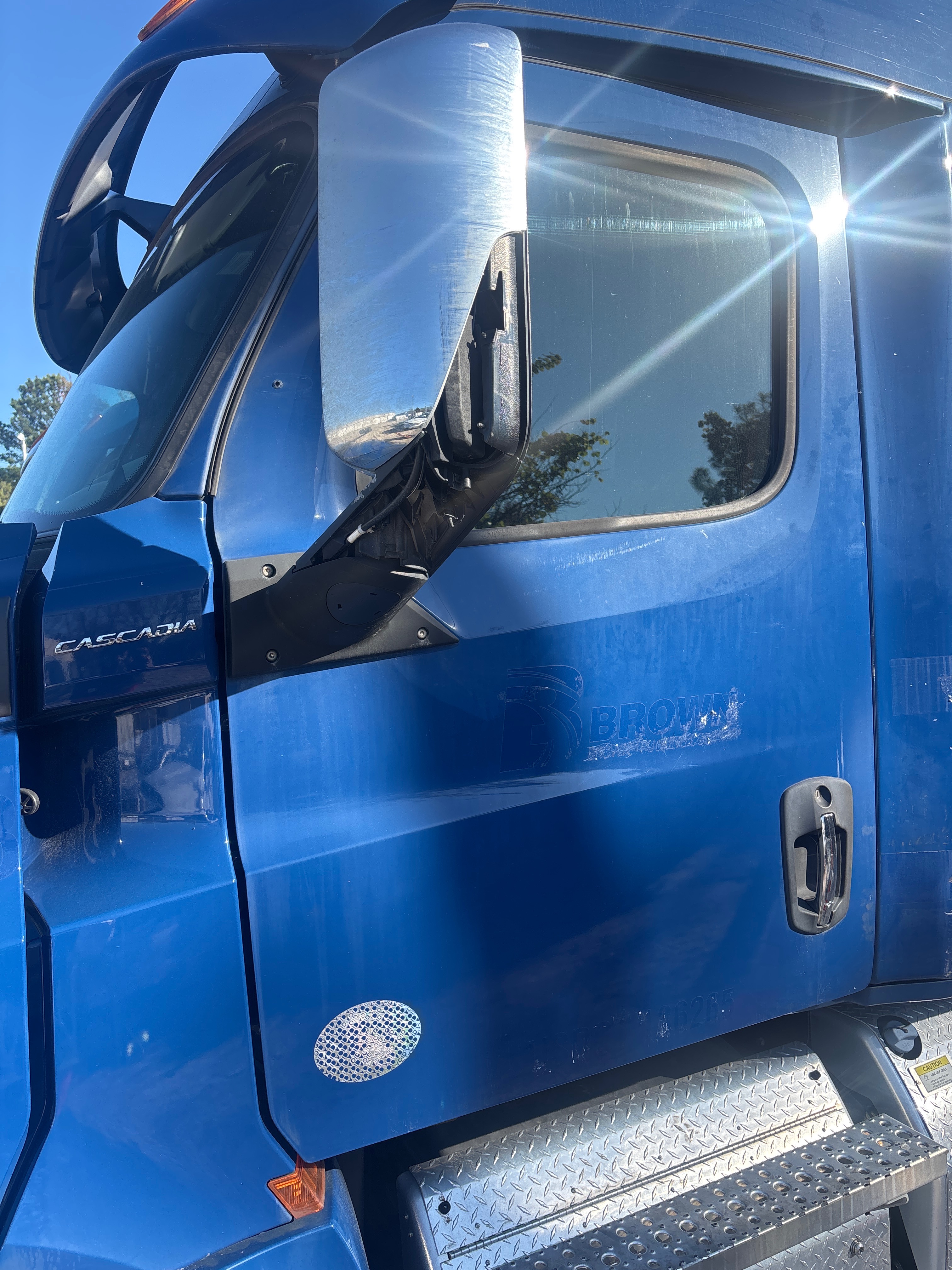 2020 FREIGHTLINER CASCADIA 126