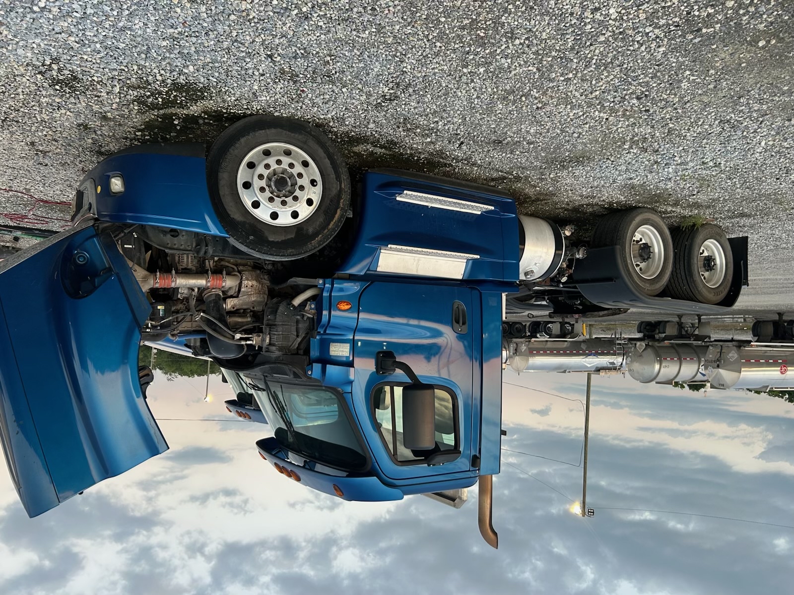 2016 FREIGHTLINER CASCADIA 125