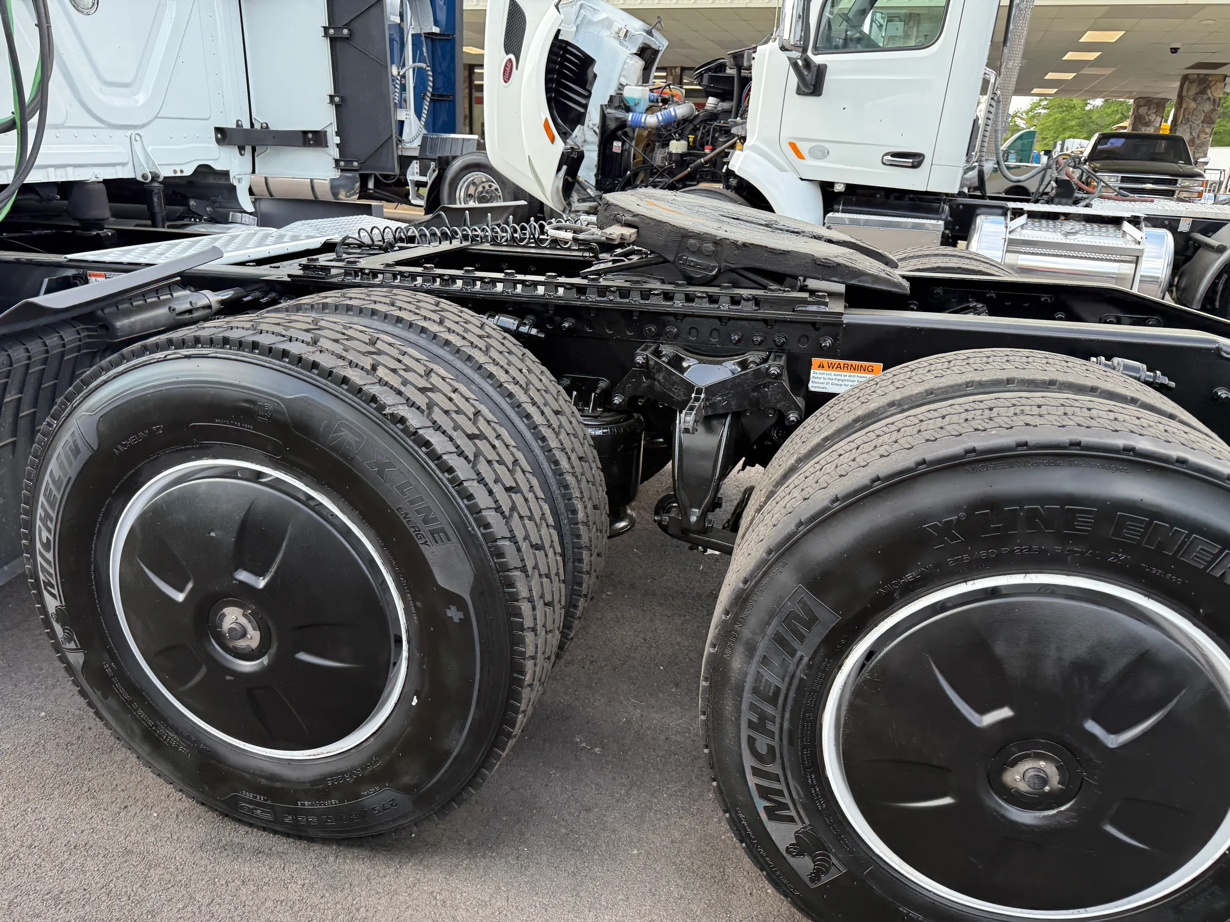 2021 FREIGHTLINER CASCADIA 126