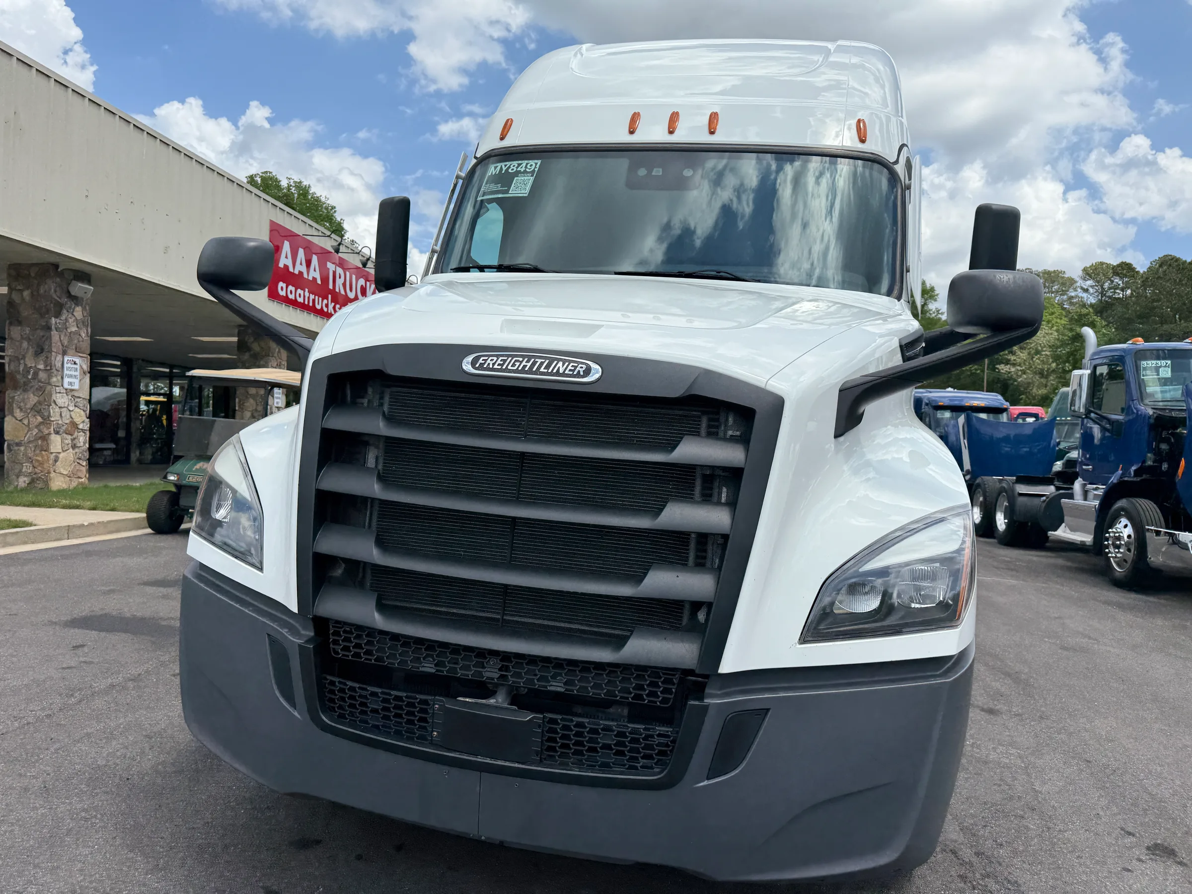 2022 FREIGHTLINER CASCADIA 126