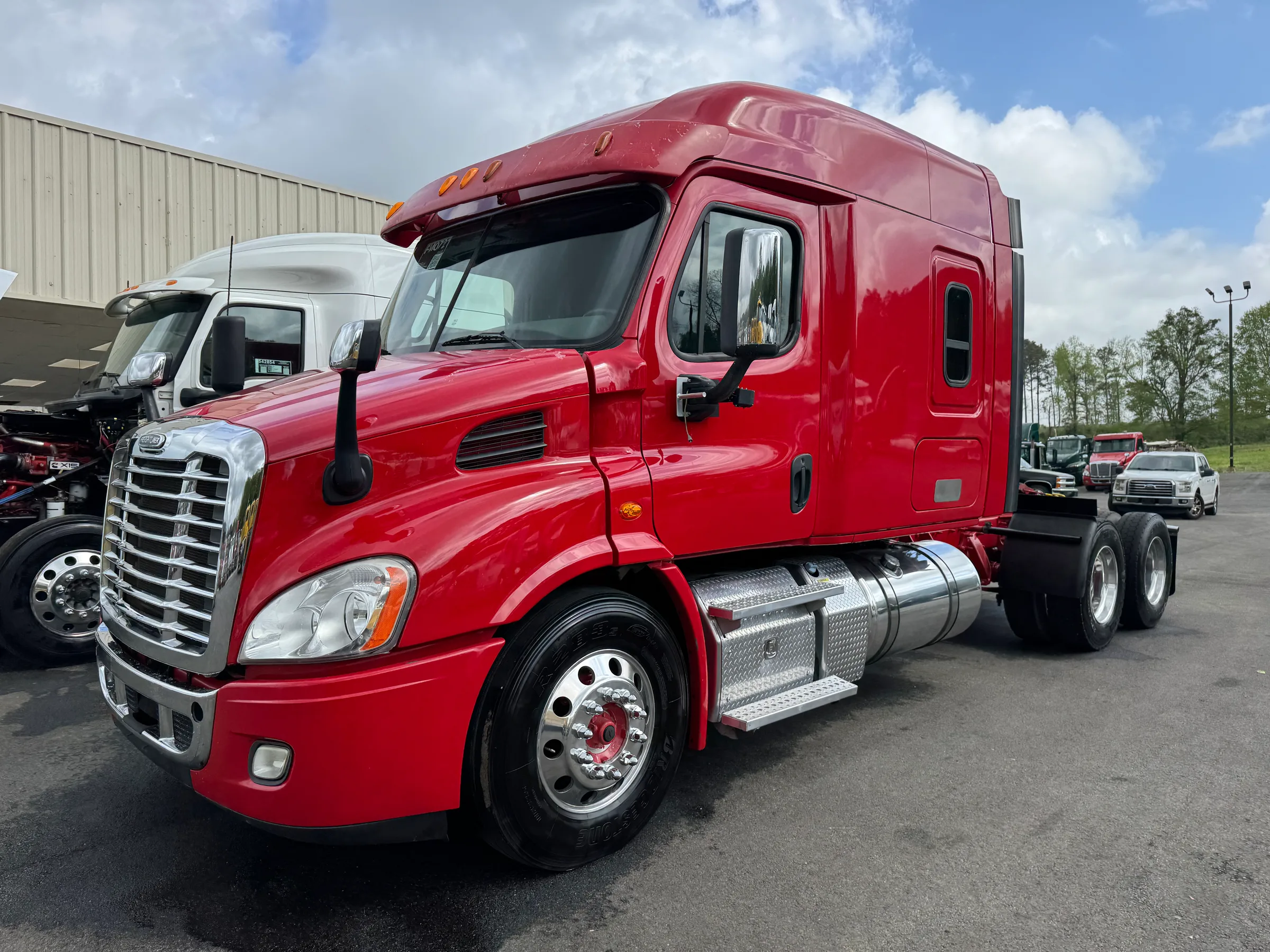 2014 FREIGHTLINER CASCADIA 113