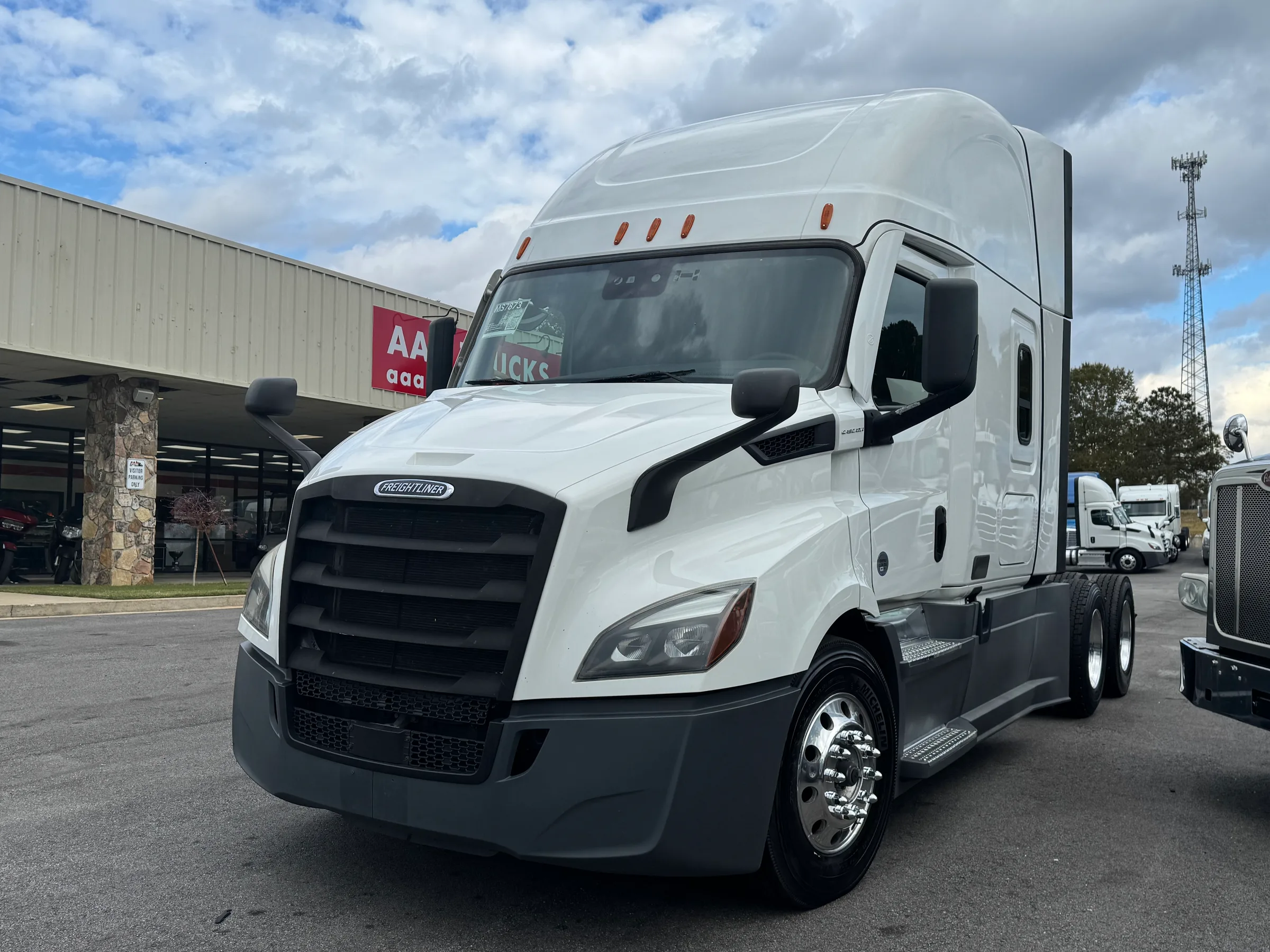 2021 FREIGHTLINER CASCADIA 116