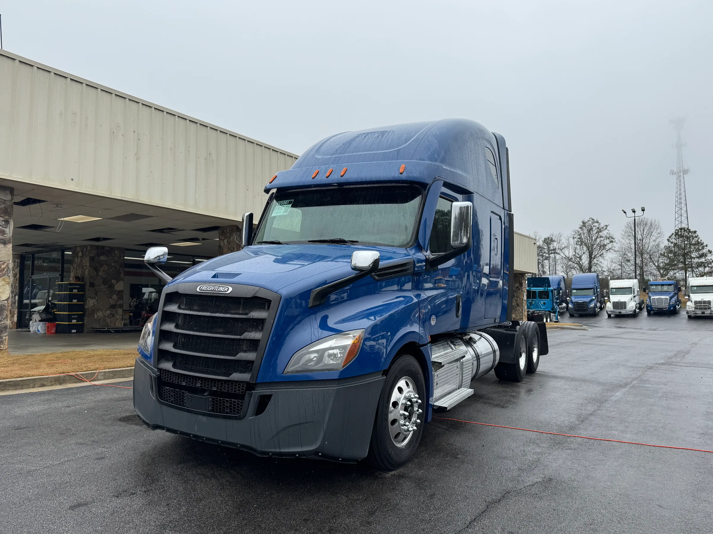 2020 FREIGHTLINER CASCADIA 126