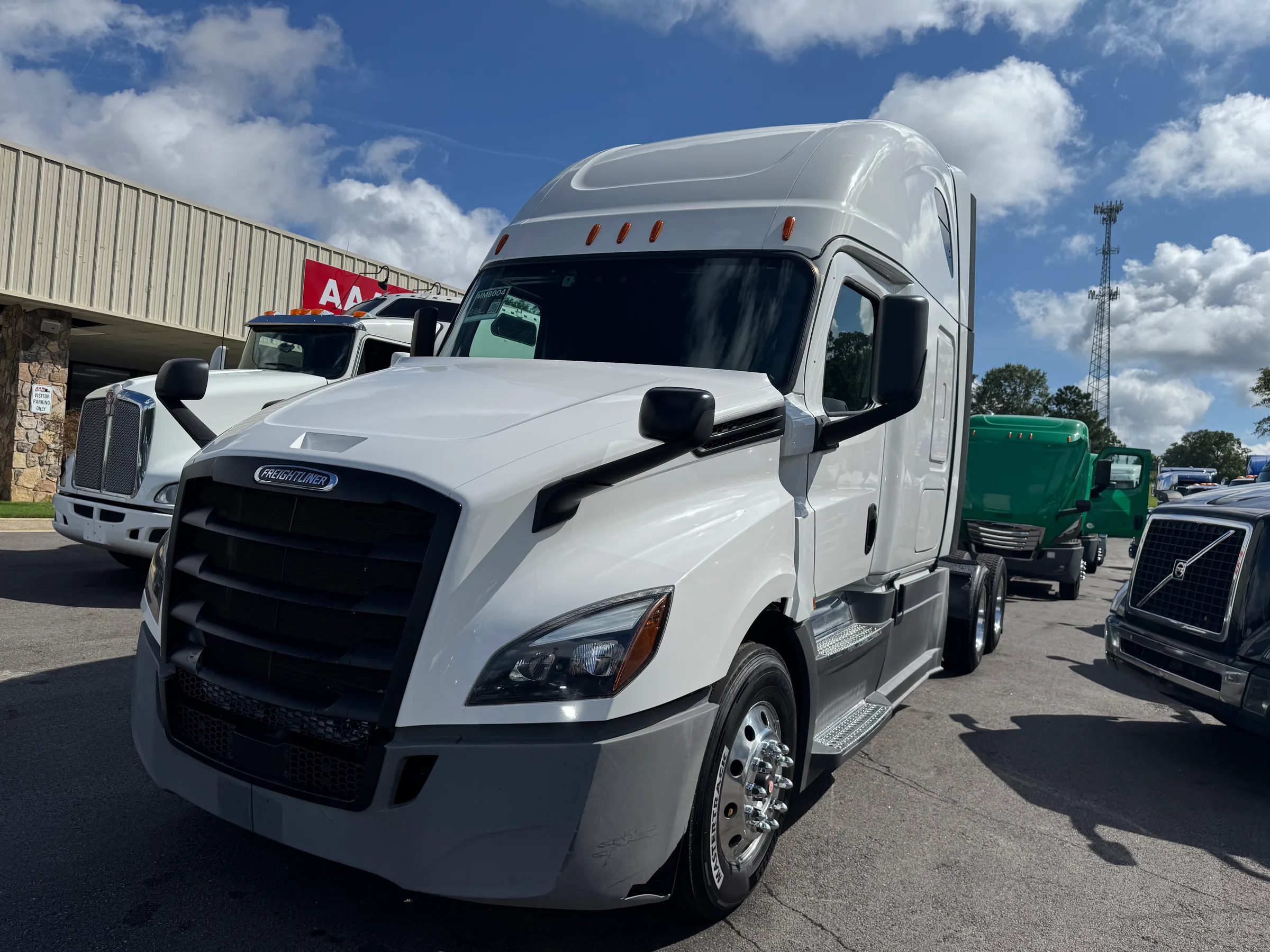 2021 FREIGHTLINER CASCADIA 126