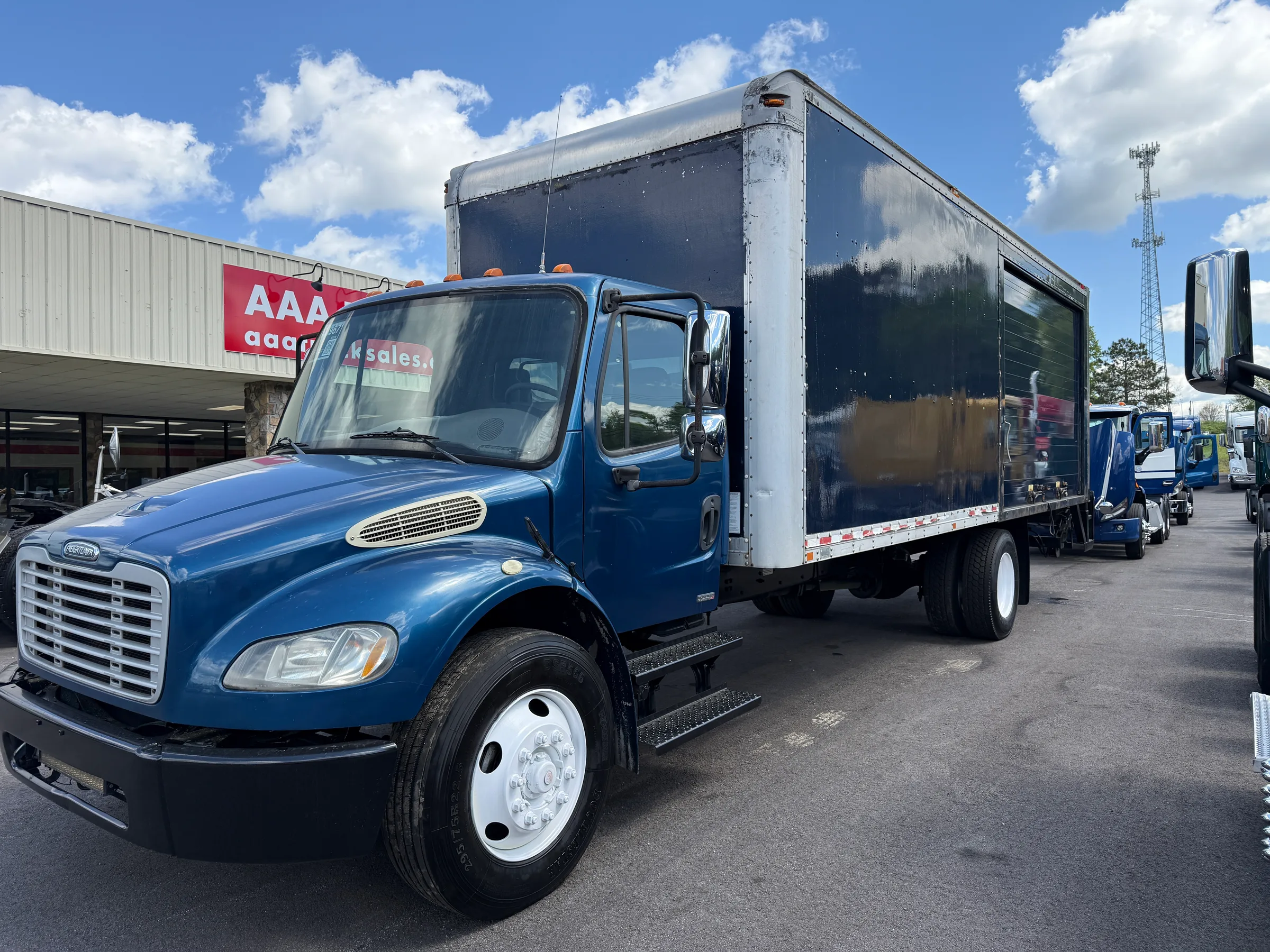 2010 FREIGHTLINER BUSINESS CLASS M2 100 AM9671
